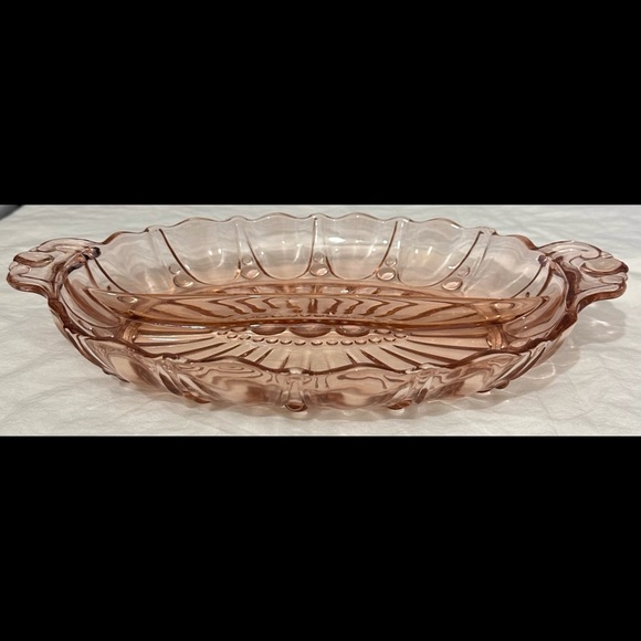 Vintage pink oyster and pearl divided relish dish - Picture 2 of 6